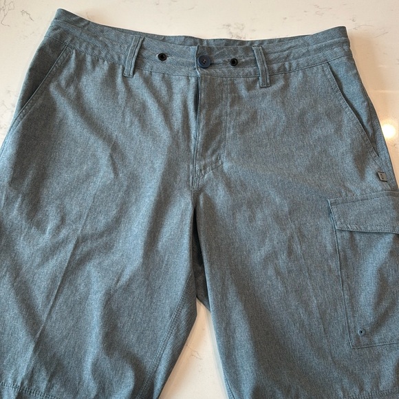 Mens Oakley Performance Shorts - Picture 1 of 4